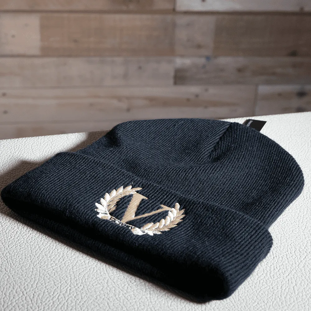 Victory beanie lue svart hvit logo