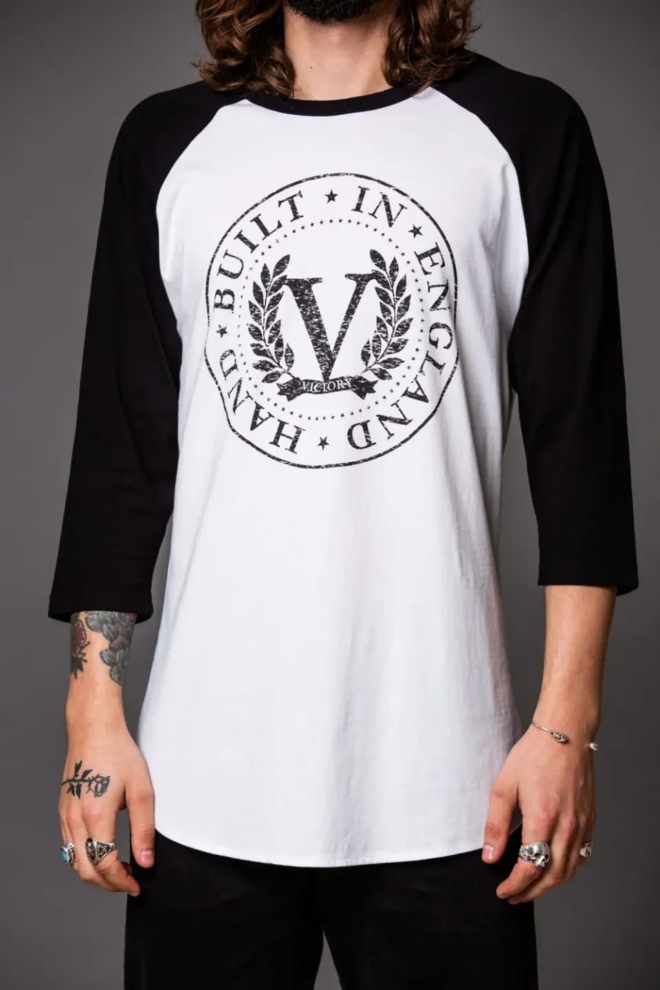 Victory Stamp Raglan T-skjorte hvit/svart bomull