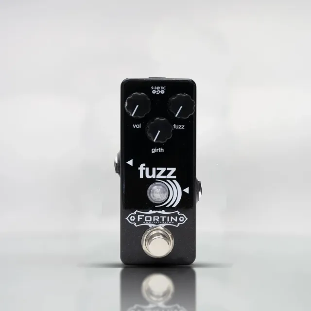 Fortin Fuzz))) fuzzpedal doom 9-24V miniformat