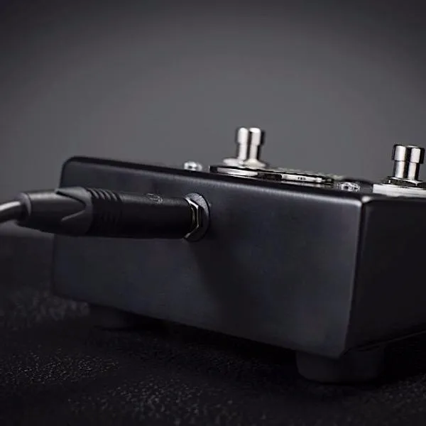 Victory V45 fotbryter kanal reverb sort 14cm