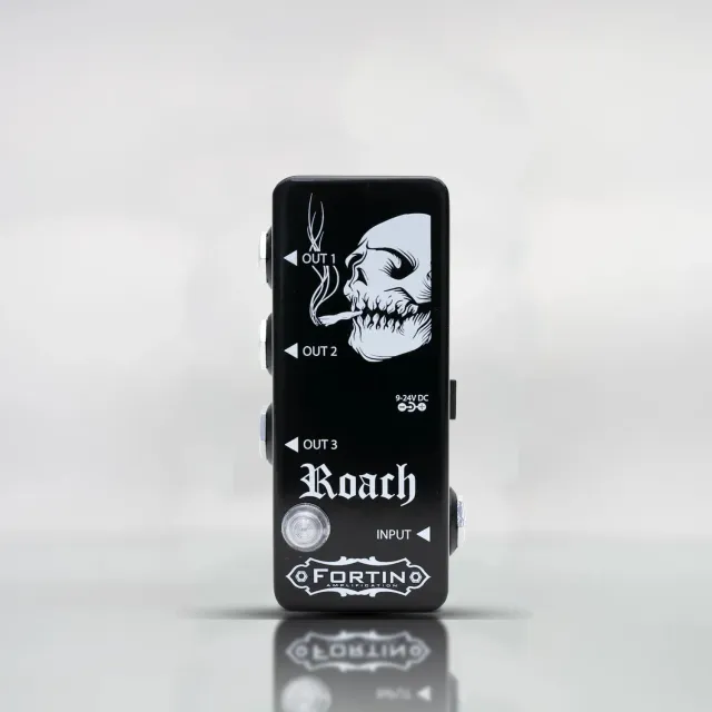 Fortin Roach splitter buffer pedal 3-veis