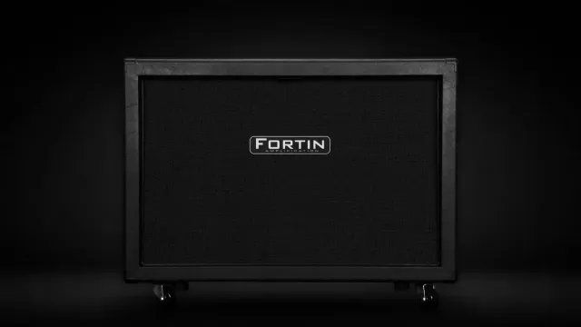 Fortin 2x12 gitarkabinett Celestion V30 stereo